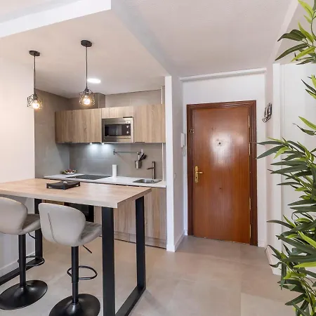 Bhost - Carihuela Higueras Apartamento Torremolinos